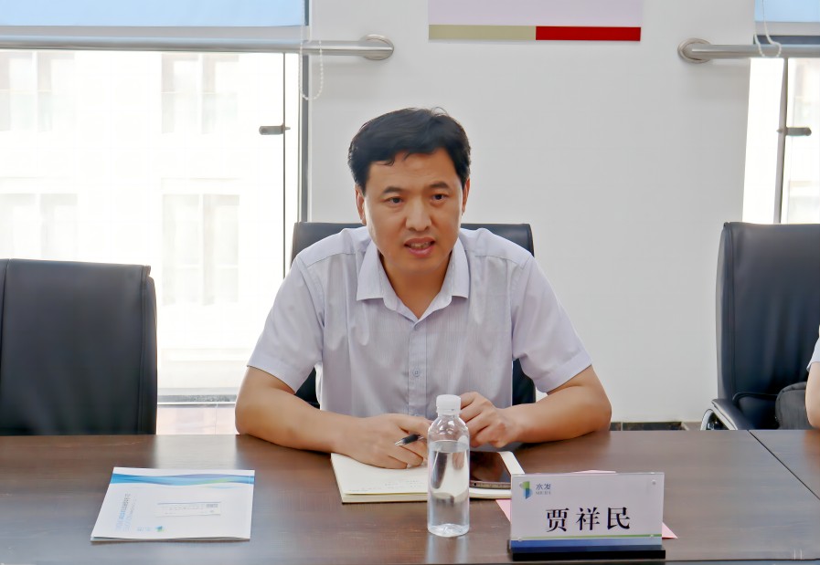 青岛聚莱人才集团副总经理贾祥民一行到访鲁控教育集团