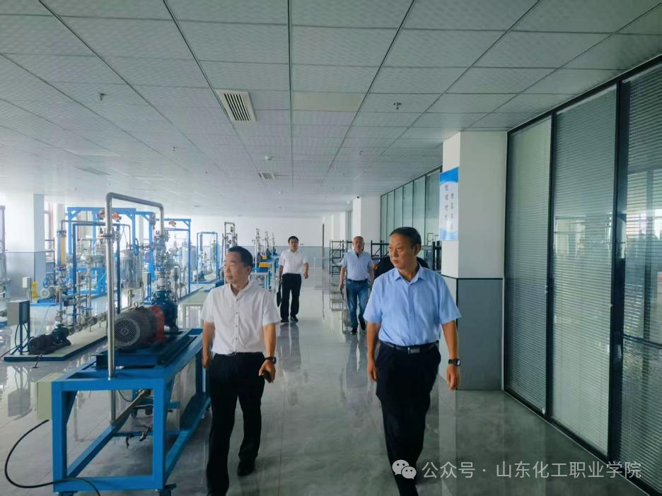 水发集团党委委员、纪委书记刘国昌赴山东化工职业学院调研